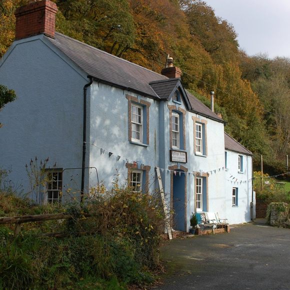 Exterior of the historic Dyffryn Arms pub.