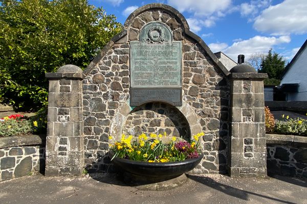 Carmunnock War Memorial