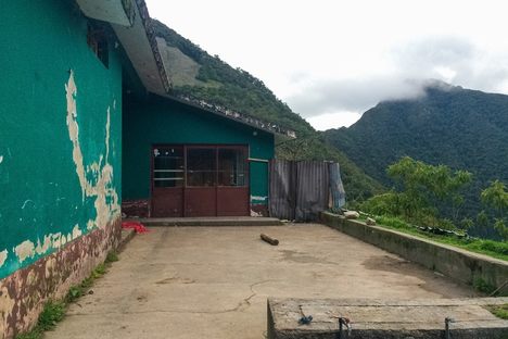 The now-vacant Wiñay Wayna Pub from the back