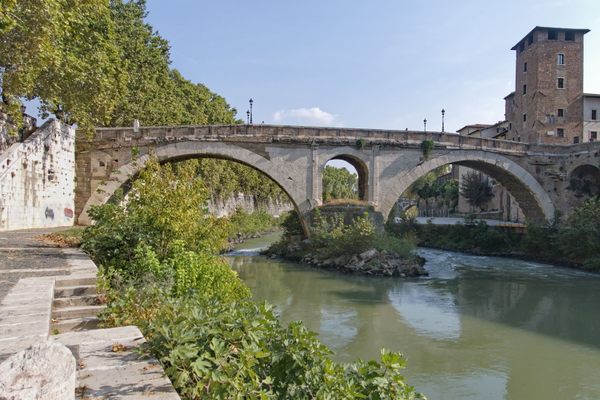 Pons Fabricius