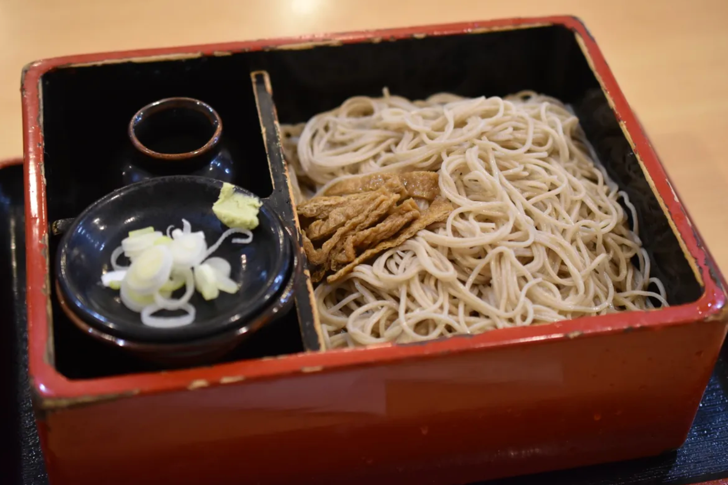 Mansei’s signature menu item is the Hako Soba (Box Soba).