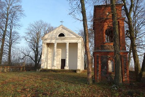 Niurkoniai Chapel 