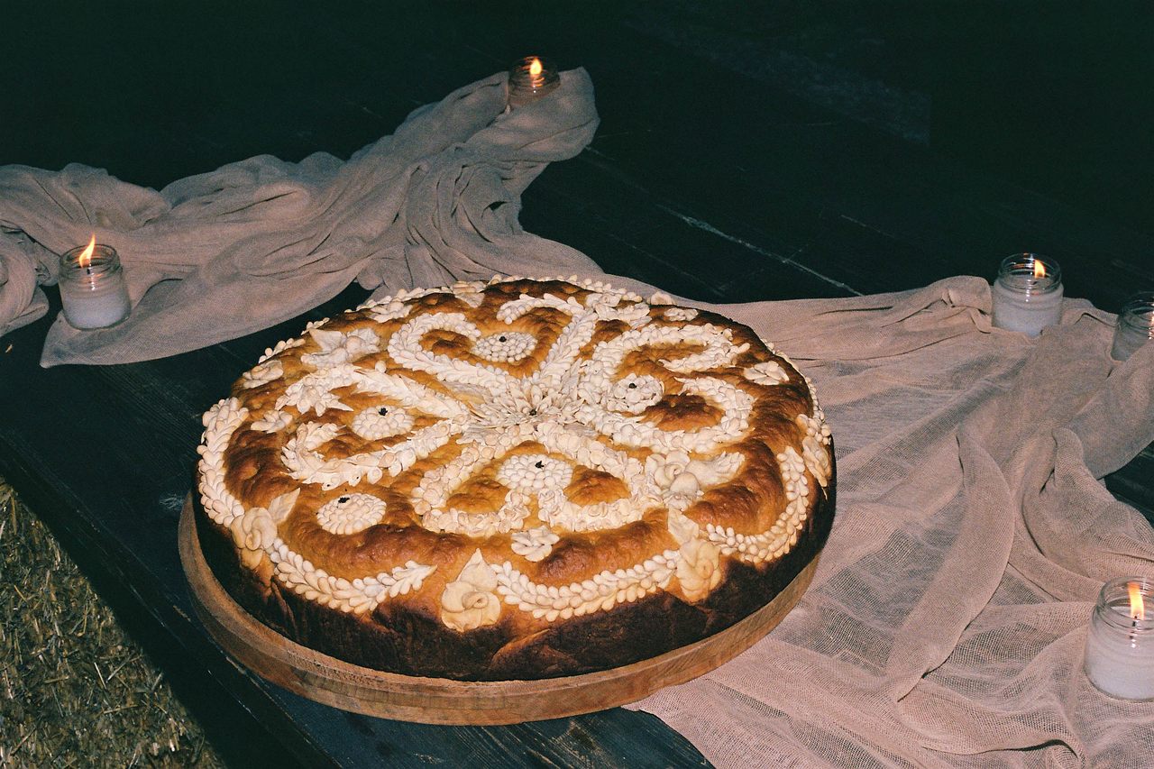 This embroidered wedding bread fed 130 party guests.