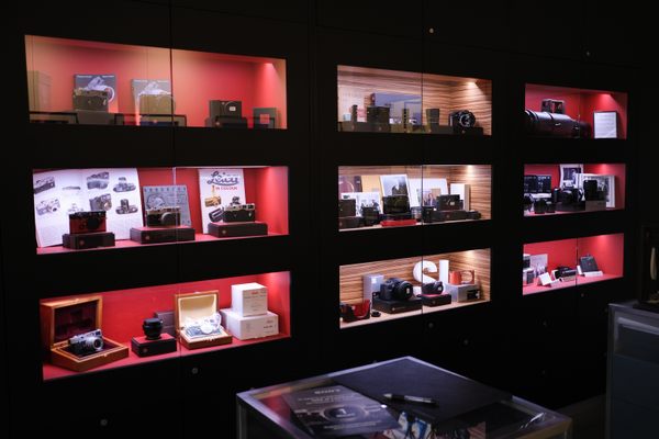 Photo Optics Cavour Srl - Leica Boutique Milan