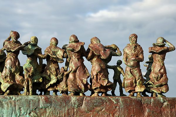 Detail of "Widows and Bairns" at Eyemouth.