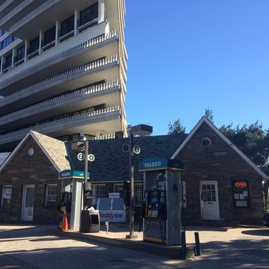 View of the Watergate Exxon in 2016