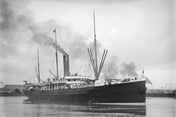 SS Warrimoo plied a trans-Pacific route from Canada to Australia, which means it crossed both the equator and the international date line on every trip.