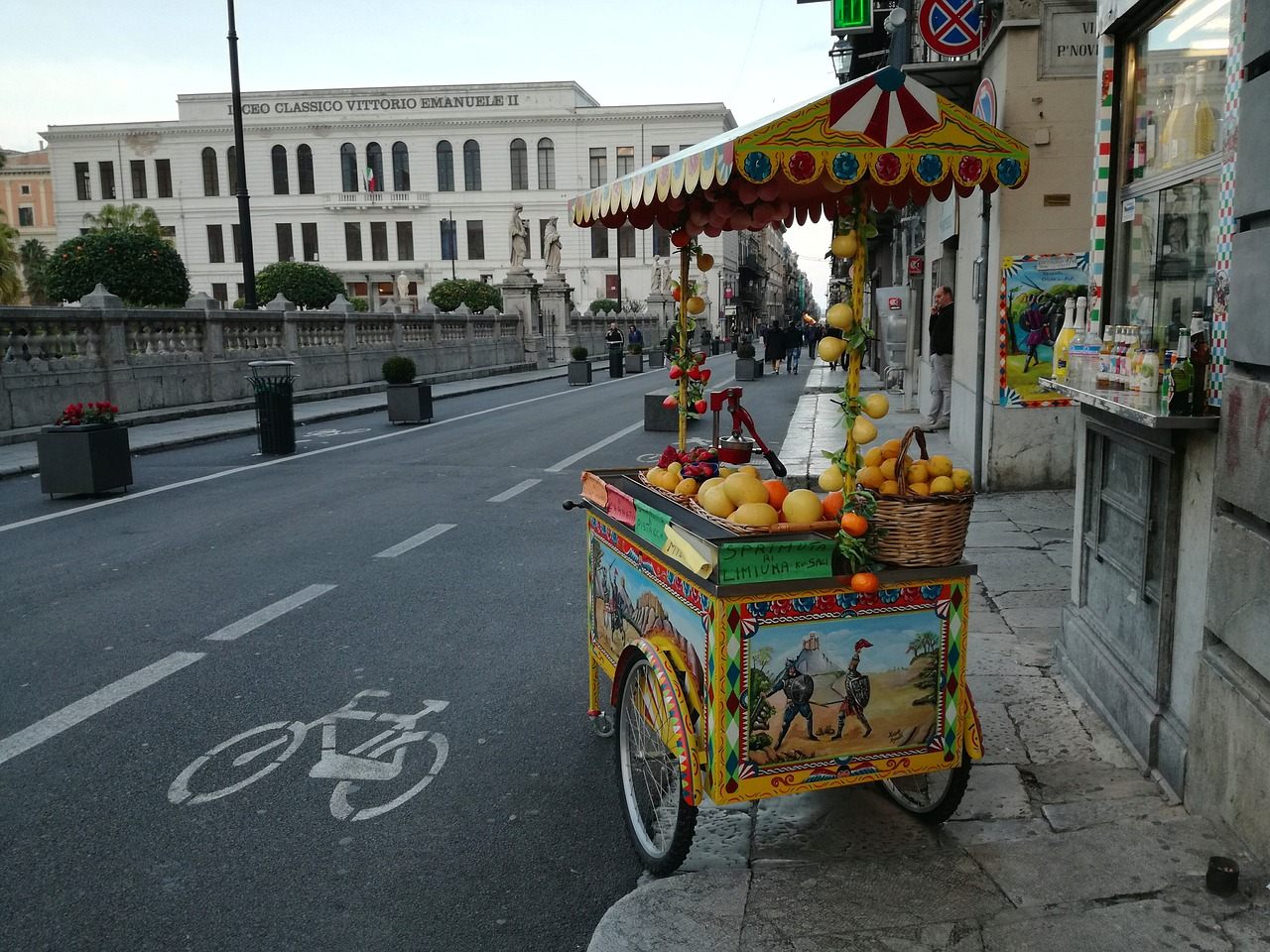 A citrus stand in modern-day Palermo.