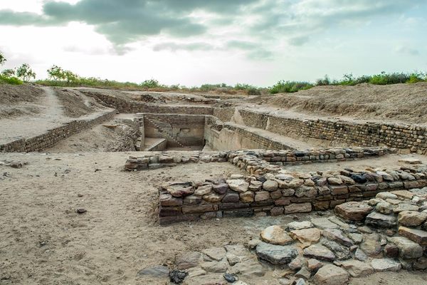 Excavation of reservoirs