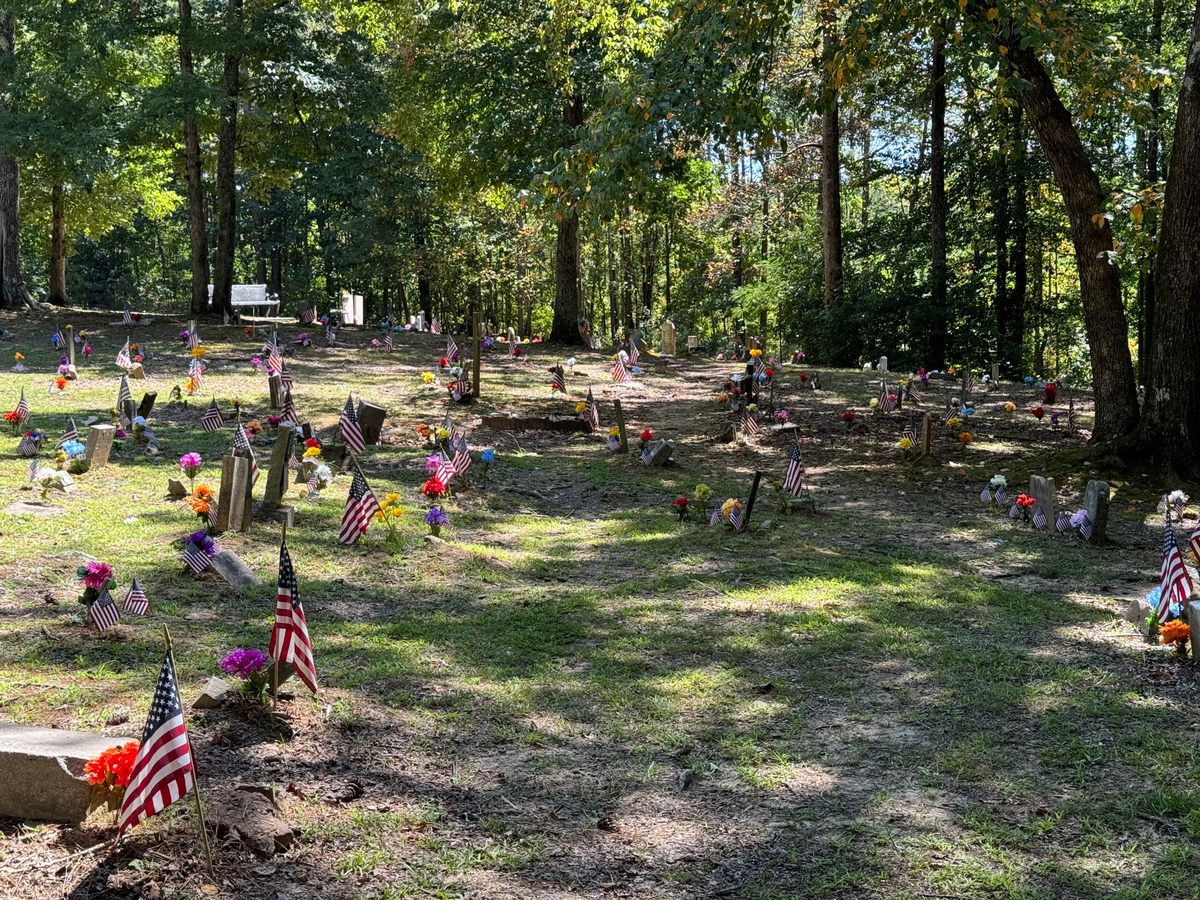 Key Underwood Coon Dog Cemetery – Cherokee, Alabama - Atlas Obscura