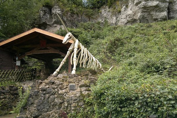 Unicorn Cave entrance.