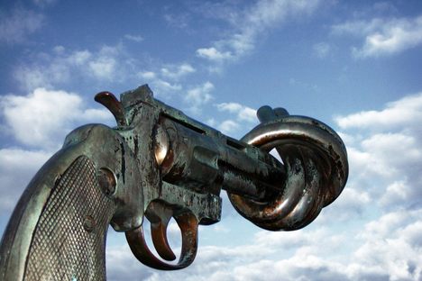 The Knotted Gun.