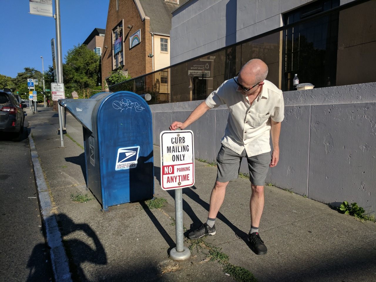 Much of the drama of Peterman's project stemmed from the need to obey various parking and loitering laws.