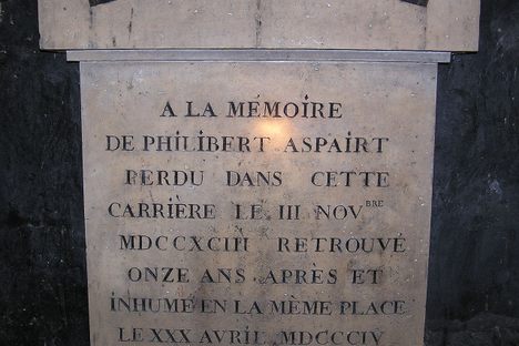 The inscription on Philibert Aspairt's grave.