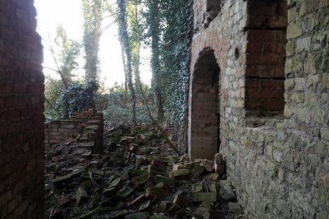 Most of the rear wall now reduced to rubble