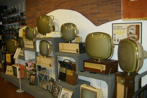 Philco TVs. Yes some of them still work!