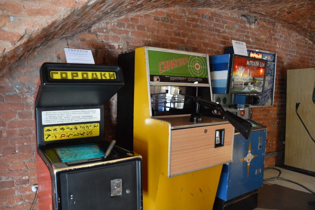 Player 1 Video Game Bar pairs all-you-can-play machines with craft