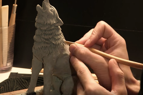 Watch a Howling Wolf Get Speed-Sculpted Out of Clay