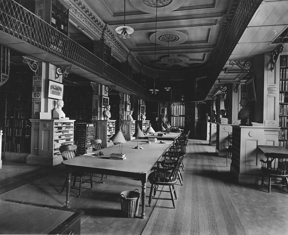 The Boston Athenaeum in 1908.