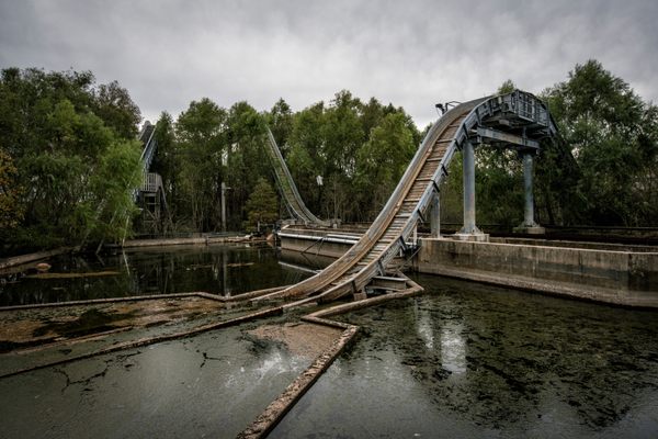 Exploring the Abandoned Six Flags Jazzland in New Orleans