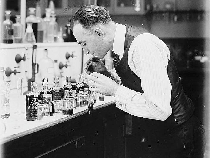 During Prohibition, Federal Chemists Used Poison to Stop