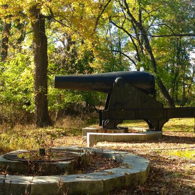 These Civil War guns are located at Fort Washington in Maryland. 