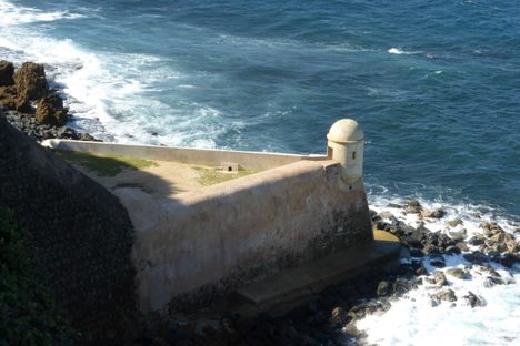 Garita del Diablo, seen from fort San Cristóbal (2015).