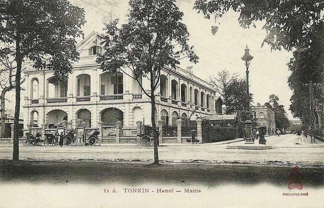 Hanoi Town Hall, early 20th century.