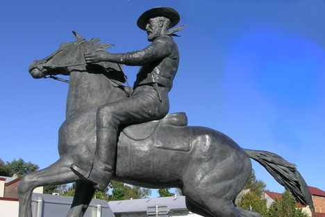 Captain Thunderbolt Statue
