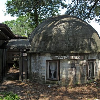Also known as the Henry Stuart House or Hermit House, it's on the National Register of Historic Places