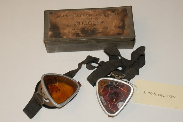 1933 Everest Goggles