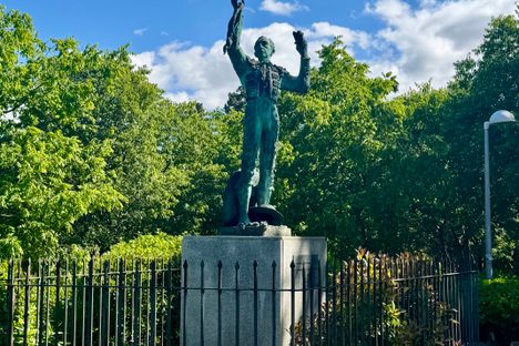 Monument to Manolete