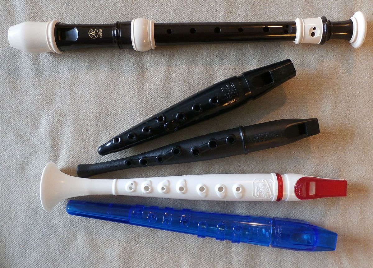 Some of the world of classroom wind instruments. From top to bottom: Yamaha soprano recorder, Swanson Tonette, Conn-Selmer Song Flute, Grover-Trophy Flutophone, Suzuki Precorder.