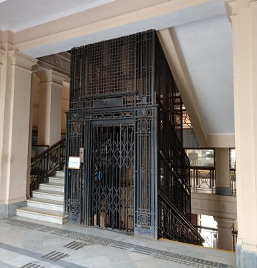 Pune’s First Lift