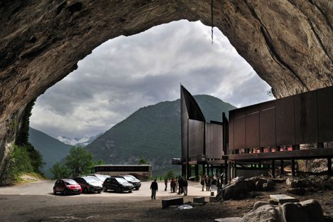 Entrance to the cave