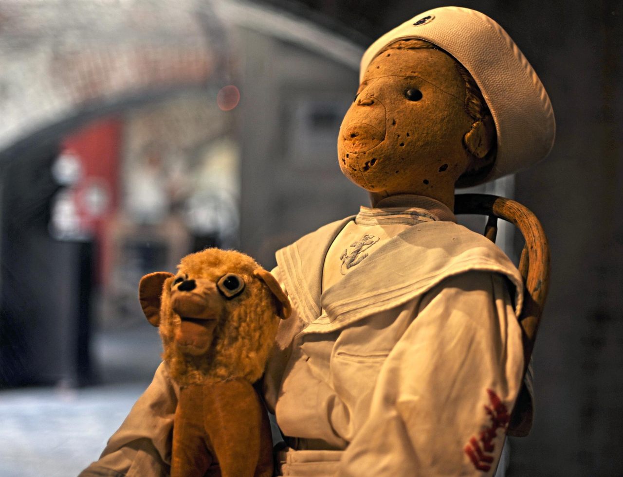 Robert’s sailor suit is not original to the doll. It may have first belonged to one of his former owners, Robert Eugene Otto.