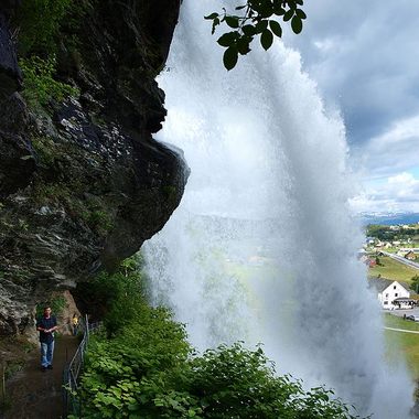 Steinsdalsfossen
