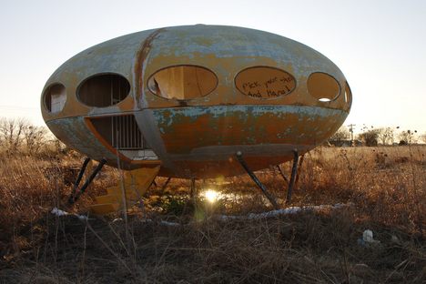 Futuro Houses: A Failed 1960s Attempt at UFO Living