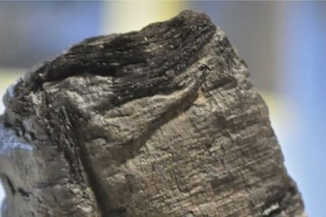 How Lead Ink Could Decipher Ancient Scrolls Scorched by Vesuvius