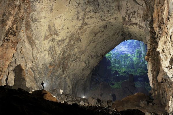Hang Son Doong - World's largest cave • Oxalis Adventure