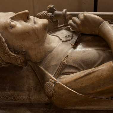 King Richard the Lionheart's heart is entombed beneath his effigy.