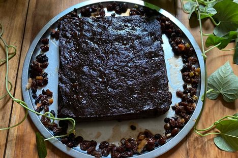 The cake reveals much about Dickinson's life and times.
