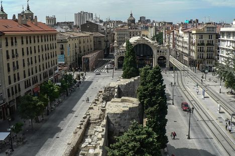 Looking at the Northern  entrance over the tops of the old Roman walls , probably  from Zuda Tower. 