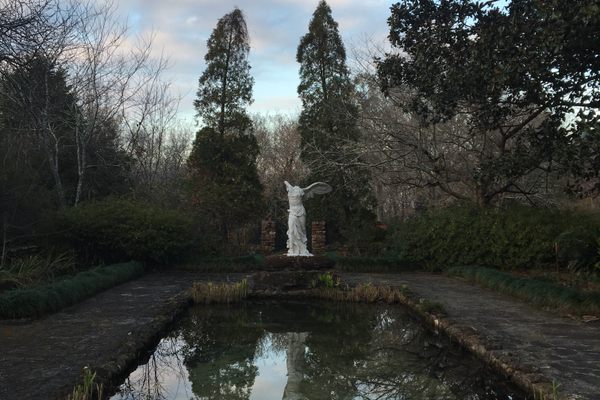 Winged Victory, reflection pond, ancient grass