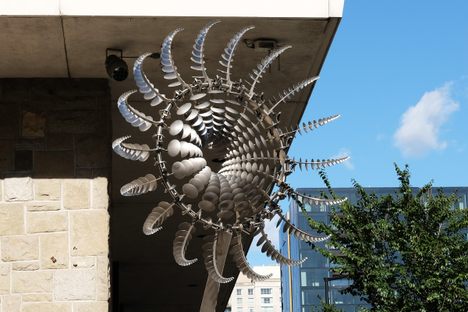 A close-up of the sculpture.