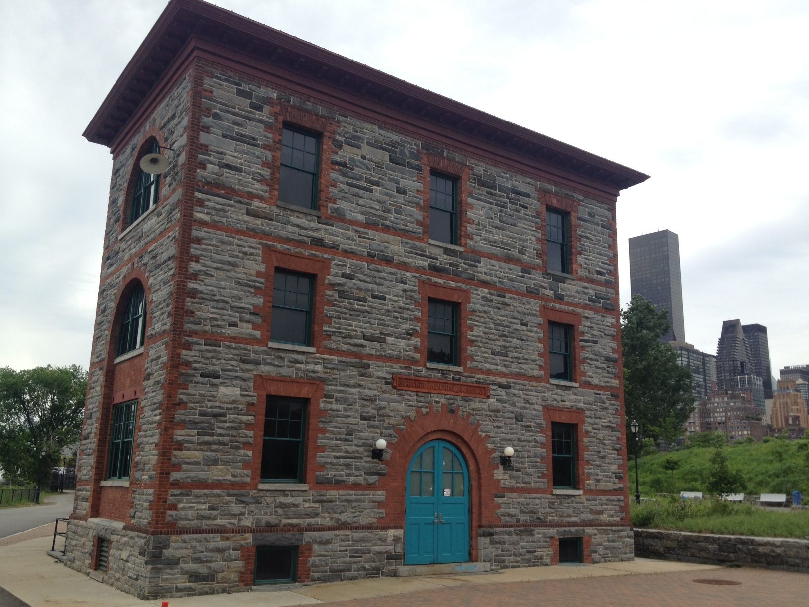 Roosevelt Island Stecker Laboratory - Atlas Obscura