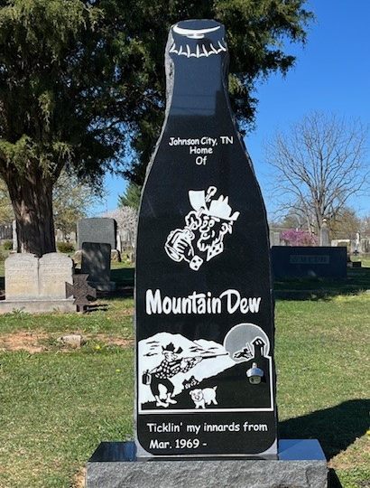 Mountain Dew monument in Oak Hill Cemetery