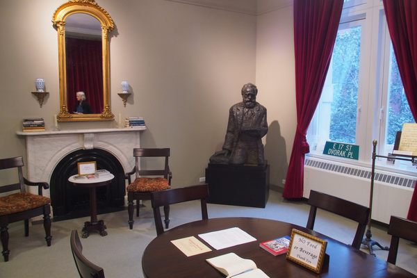 Room at the Bohemian National Hall dedicated to Antonín Dvořák.
