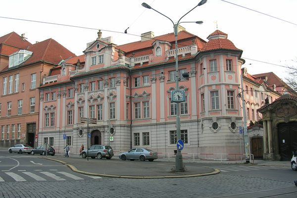 Faustův Dům