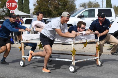 Visitors with a competitive spirit can take part in a hula hoop competition, corn hole tournament, or bed race.